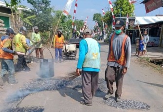 Dinas PU Bina Marga Gerak Cepat Lakukan Perbaikan Jalan Berlubang