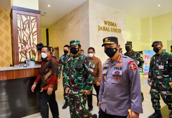 Panglima TNI Marsekal Hadi Tjahjanto dan Kapolri Jenderal Listyo Sigit Prabowo