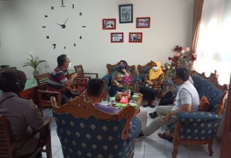 Respon cepat Satbinmas Polrestabes Semarang yang dipimpim Kasat Binmas Polrestabes Semarang AKBP Drs. Muh Samdani, M.H., bersama Polsek Semarang Selatan mendatangi SMKN 3 Semarang