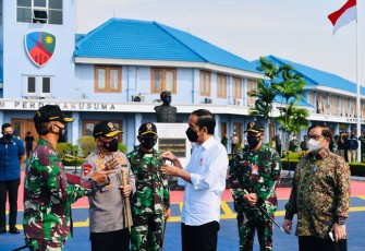 Presiden Joko Widodo  Kamis, 23 September 2021, melakukan kunjungan kerja ke Kabupaten Cilacap, Provinsi Jawa Tengah.