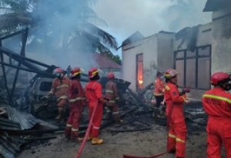 Kebakaran Dahsyat di Cimanuk Kelurahan Padang Harapan