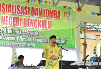 Kegiatan yang dipusatkan di SMA Negeri 3 Bengkulu Selatan dihadiri dan dibuka langsung Gubernur Rohidin Mersyah