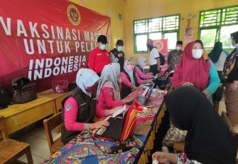 Suasana Vaksinasi Anak di Bengkulu Utara
