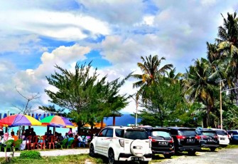 Pantai Labuhan Jukung