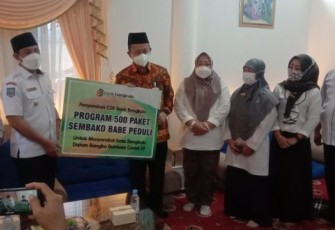 CSR Bank Bengkulu 500 Paket Sembako untuk Masyarakat yang Sedang Isoman