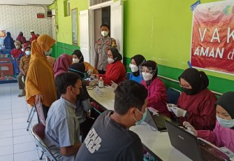 Kapolsek Weleri Imbau Mayarakat yang Ikut Vaksinasi Tetap Patuhi 5M