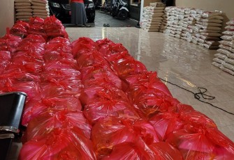 500 Paket Bantuan Untuk Masyarakat 