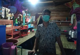 Penggelola Warung Bangkit Ditengah Pandemi Covid-19 Dengan Prokes