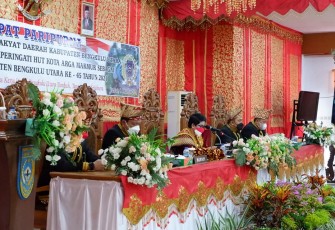Bupati BU Hadiri Rapat Paripurna Hut Kota Arga Makmur Ke-45