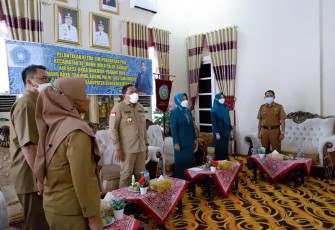 Lantik TP-PKK Se-Kecamatan Bengkulu Utara, Ketua Tegaskan Pentingnya Peran PKK Dukung Program Pemerintah