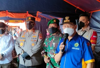 Gubernur Bengkulu bersama Forkopimda Tinjau Lokasi Vaksinasi di Pasar Panorama