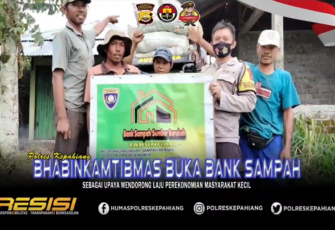 Salut! Polisi Bhabinkamtibmas Polsek Kepahiang Polres Kepahiang Buka Bank Sampah, Ini Tujuannya.