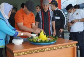 Giat potong tumpeng di Gedung Baru Kantor Bupati, Jum'at (19/08/2022).