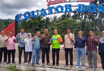 Wakil Bupati Pasaman Sabar AS didampingi Asisten I, Asisten II, beberapa kepala OPD terkait, pada kesempatan pertemuan dengan penggiat wisata