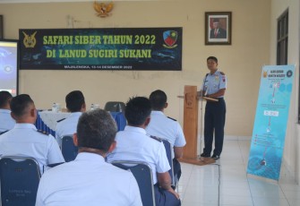 Danlanud Sugiri Sukani Letkol Pnb Supardo Butarbutar saat memberikan sambutan 