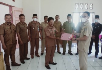 Sertijab 6 Desa Mantan Kepala Desa Ke Pejabat Kades Kecamatan Tetap
