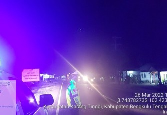 Patroli Blue Light di Jalan Raya Bengkulu-Kepahiang, Bengkulu Tengah, Sabtu (26/03/22) malam.