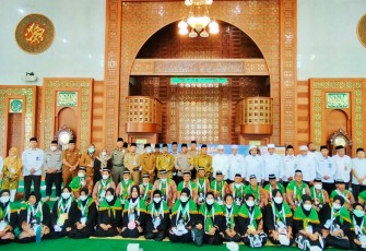 Pemkab Bintan saat Lepas Keberangkatan 34 Calon Jema'ah Haji 