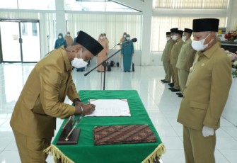 Bupati Asahan saat Lantik Pejabat Eselon lll