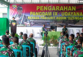 Pangdam saat Bertatap Muka Dengan Anggota Kodim Ende dan Ngada