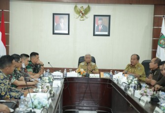 audiensi PLTA Asahan 3 di Aula Mawar Kantor Bupati Asahan, Selasa (15/11/2022).