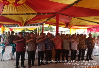 Dinas Pertanian Kabupaten Asahan saat Beri Pelatihan Pembuatan Pupuk Kompos Kepada Masyarakat