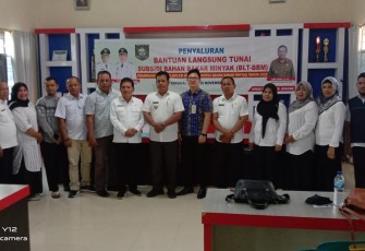 Pemerintah Kabupaten Asahan saat Salurkan BLT Subsidi BBM Kepada Masayarakat