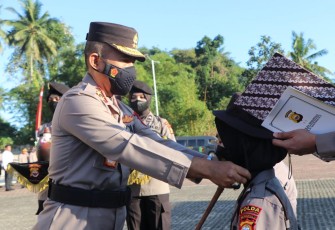 Prosesi Upacara Tradisi Penerimaan Bintara Baru