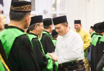 Gubernur Ansar saat Lantik Dewan Hakim MTQ IX Provinsi Kepri