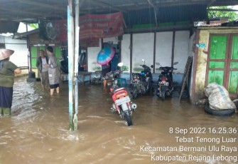 Rumah warga saat terkena banjir