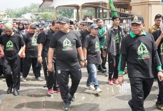 Wakil Bupati Asahan saat Lepas 5300 Peserta Gerak Jalan Santai