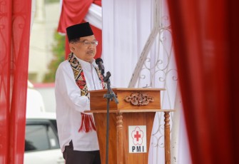 Ketua Umum Palang Merah Indonesia (PMI) M. Jusuf Kalla saat memberikan sambutan, Selasa (9/8/2022). 