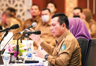 Gubernur Ansar Ahmad saat Pimpin Rakor Pemerintah Kabupaten/Kota se Kepri