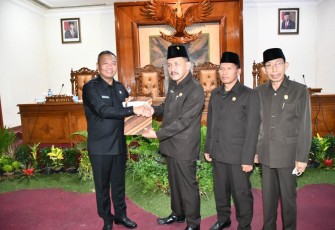 Rapat Paripurna Terbuka Penyampaian KUA-PPAS Tahun 2023 DPRD Tulungagung.