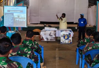 Prajurit TNI Satgas Indo RDB XXXIX-D saat Ikuti Penyuluhan SEA di Kongo