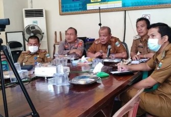 Pemkab Pesibar saat Ikuti Rapat Koordinasi TPID se-Indonesia via Zoom Meeting