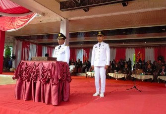 Pj Bupati Ir Mahyuddin saat bertindak Sebagai Inspektur Upacara