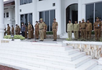 Sekda Kabupaten Asahan saat Pimpin Apel Gabungan Bulan November 2022