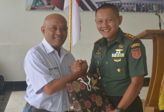 Dandim 1001/HSU-BLG saat Komsos dengan Komponen Masyarakat