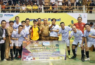 Foto bersama usai acara