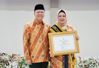 Derta Rohidin Raih Apresiasi Bunda PAUD Nasional 