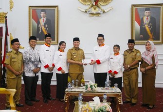 Gubernur Rohidin saat Lepas GBN Bengkulu 2022
