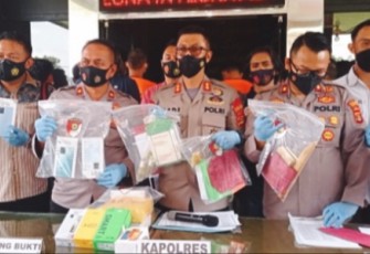 Polres Lambar Gelar Konferensi Pers Ungkap Kasus Pencabulan Anak Dibawah Umur di Pesibar