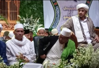 Haul Sayyidah Fatimah Azzahra, di Desa Jenarsari, Kecamatan Gemuh, Minggu (23/1/2022) malam