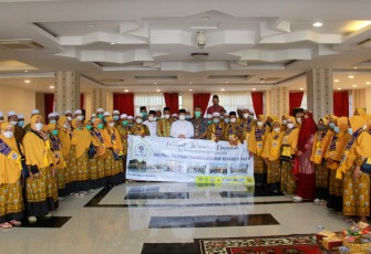 Gubernur Rohidin Lepas 65 Jamaah Umroh asal Kabupaten Bengkulu Utara