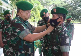 Danrem 142/Tatag Menerima Laporan Korps Kenaikan Pangkat