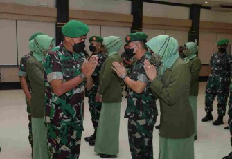 Kodam IX/Udayana Gelar Sertijab Pejabat dan Laporan Kenaikan Pangkat