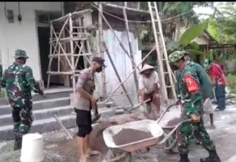 Bersama Masyarakat, Anggota Posramil Pangkur Kerja Bhakti Bangun Masjid