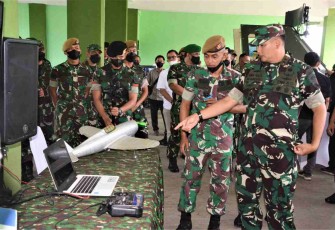 Pangdam III/Slw Tinjau Pameran Karya Inovasi Teknologi Di Bandung
