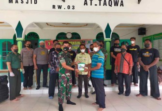 Gerakan Karya Bhakti Seribu Masjid, Kodim 0801/Pacitan Lakukan Pengecetan Masjid
